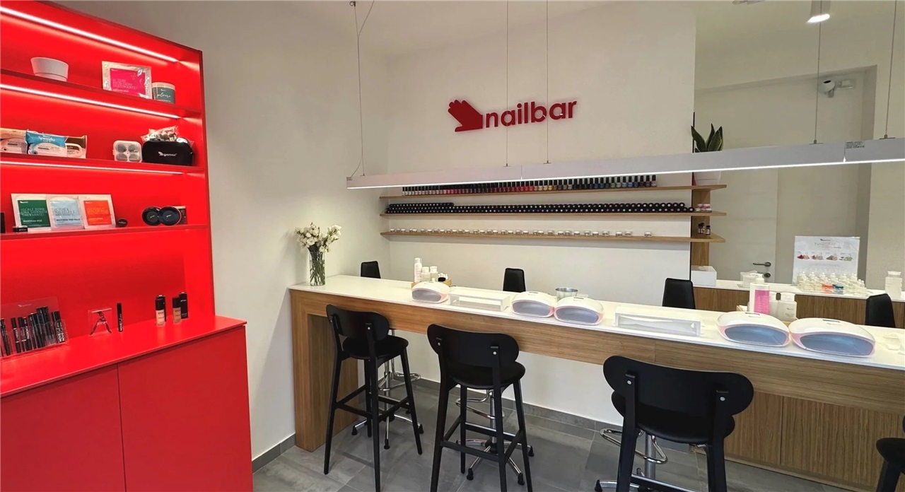 10 - Nailbar - via Adolfo Gandiglio